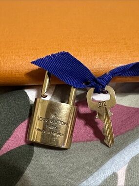 Louis Vuitton Gold Tone Padlock and Key #312*